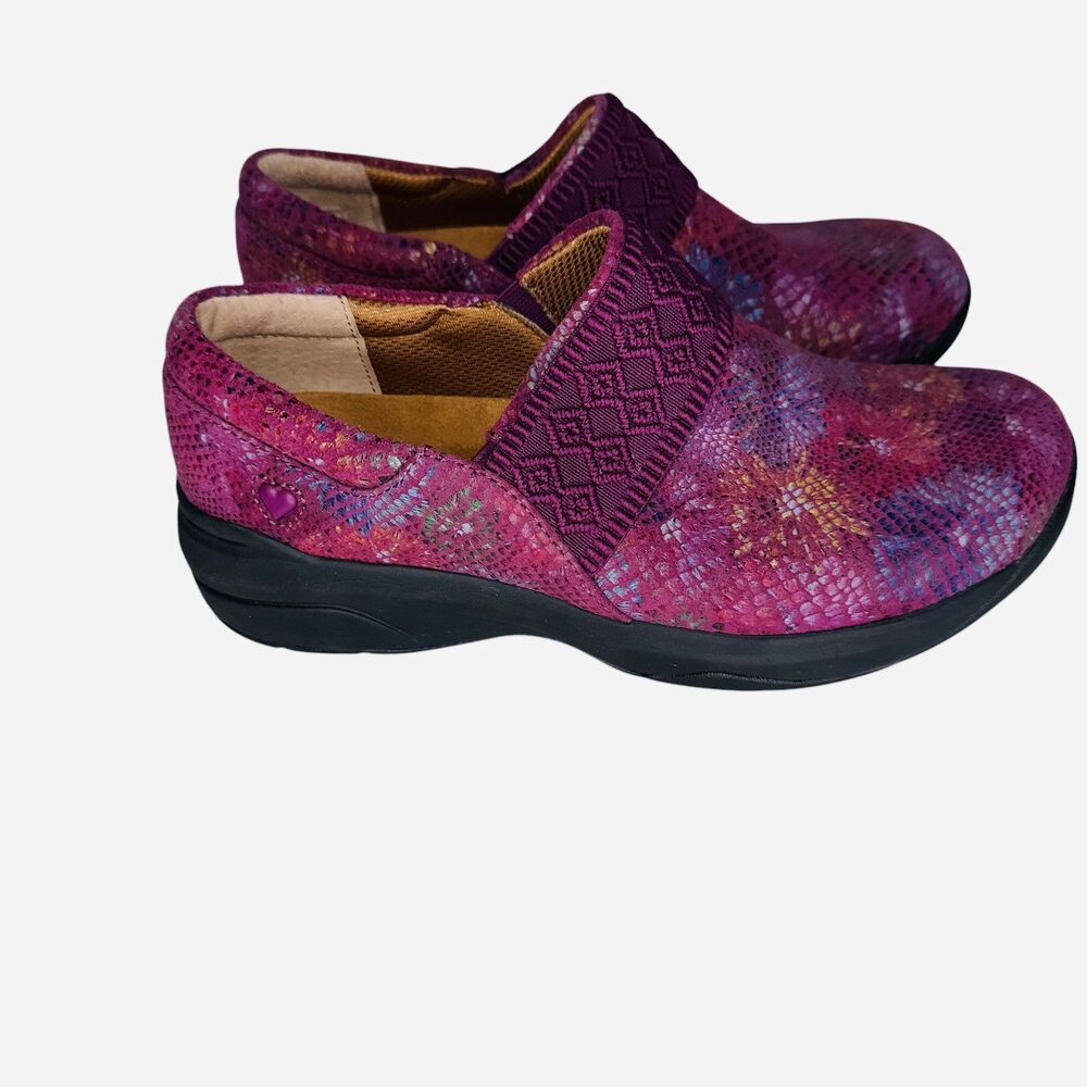 Nurse Mates Slip On Clogs Shoes Floral Snake Print Comfort Slip‎ Resistant